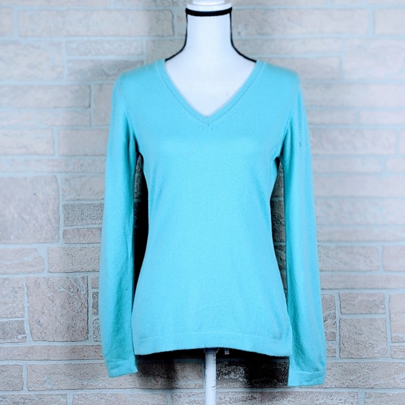 Enzo Mantovani Sweaters - ENZO MANTOVANI 100% Cashmere V-Neck Bright Blue